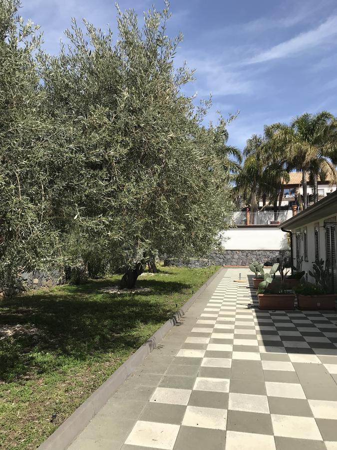 Borgo San Biagio Villa Калатабиано Екстериор снимка
